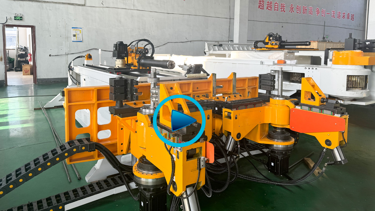 Pipe bending machine (21)